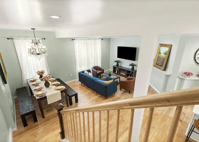 Brand New Row House, Walk To Ppg Arena, Duquesne U And Mercy Hospital, Spa-like Bathrooms, Free Parkng Holiday home Pittsburgh
